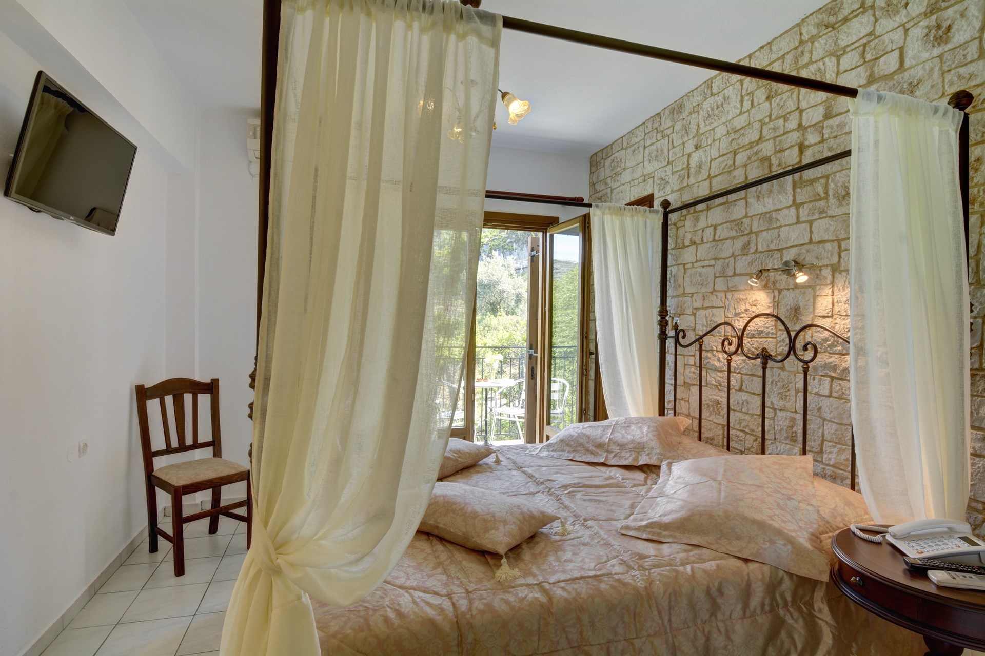 Romantic Room 1